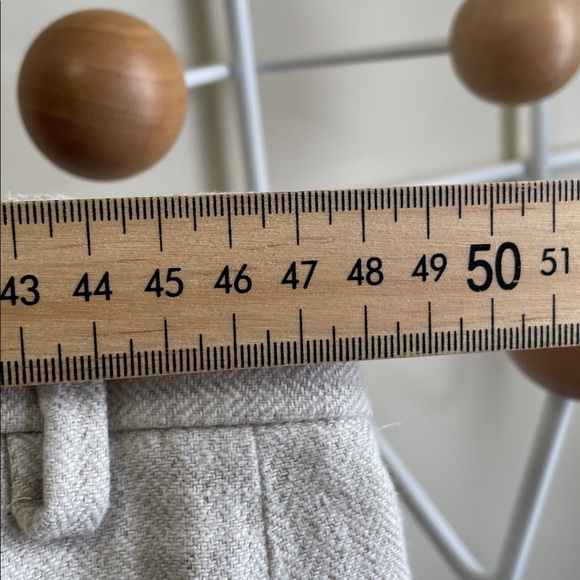 Banana Republic - Linen Blend Tailored Fit Preppy Ankle Pants - Cream - 36x32 - Picture 8 of 13